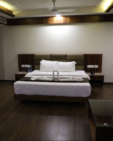 JUNIOR SUITE by hotel keshwaras jamnagar